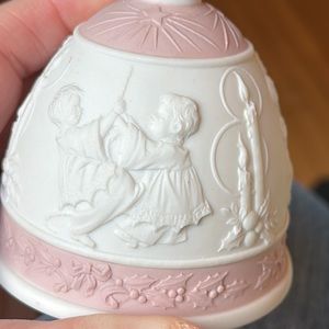Ladro Pink bell 1996
